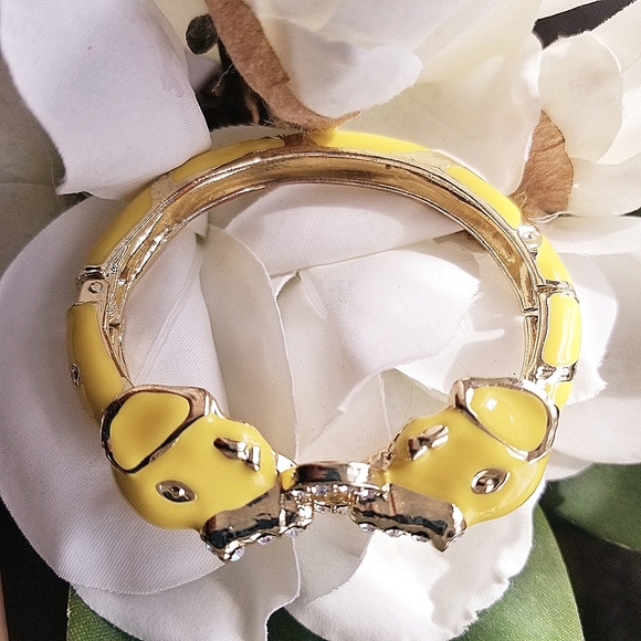 Vintage Elephant Cuff Bangle Bracelet - Picture 6 of 12